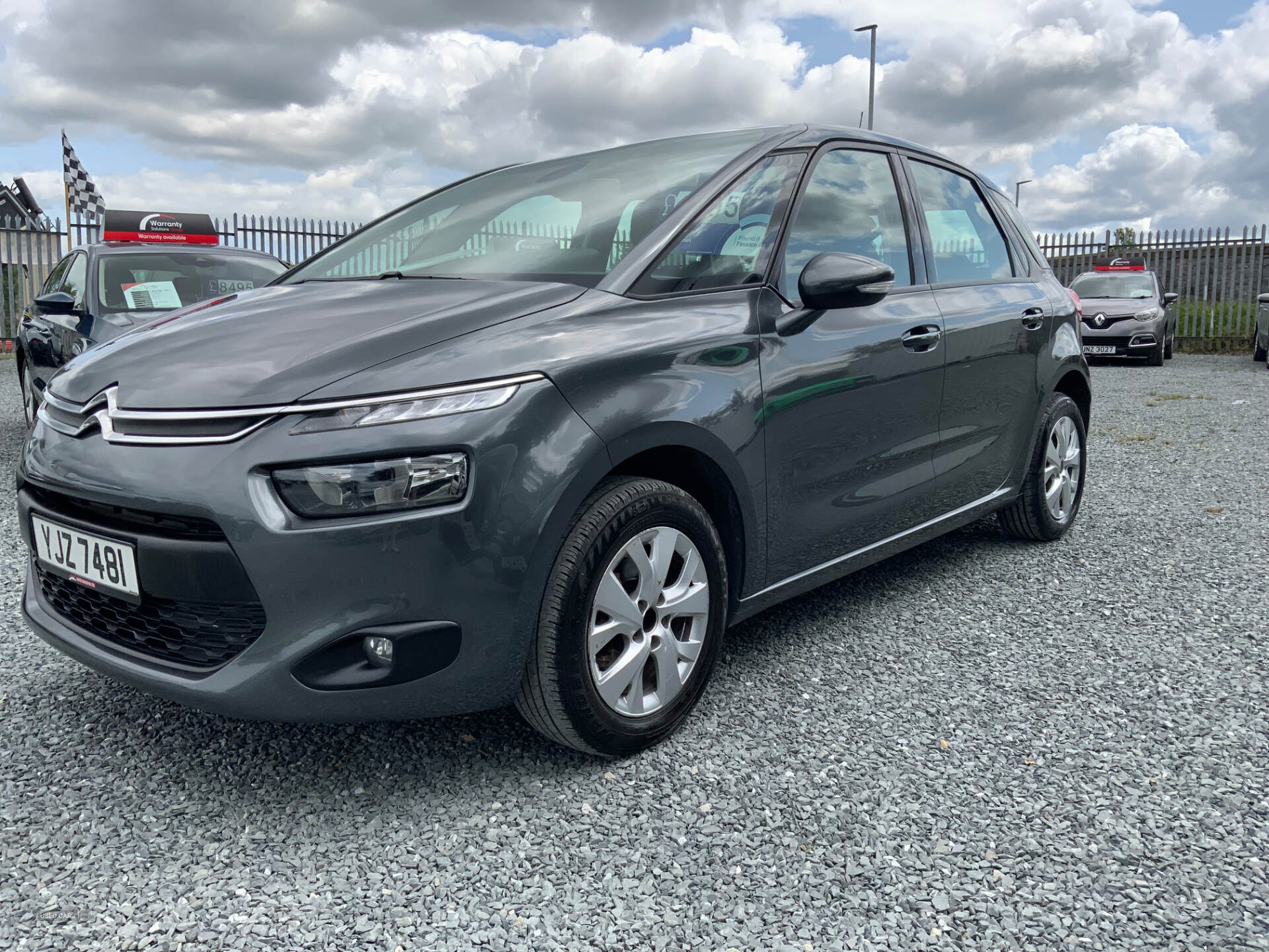 Aug 2016 Citroen C4 Picasso 1.6 BlueHDi 100 VTR+ 5dr