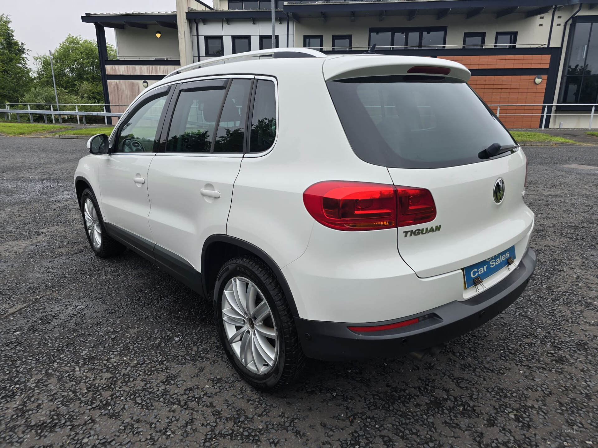 Jul 2013 Volkswagen Tiguan 2.0 TDi BlueMotion Tech SE 5dr