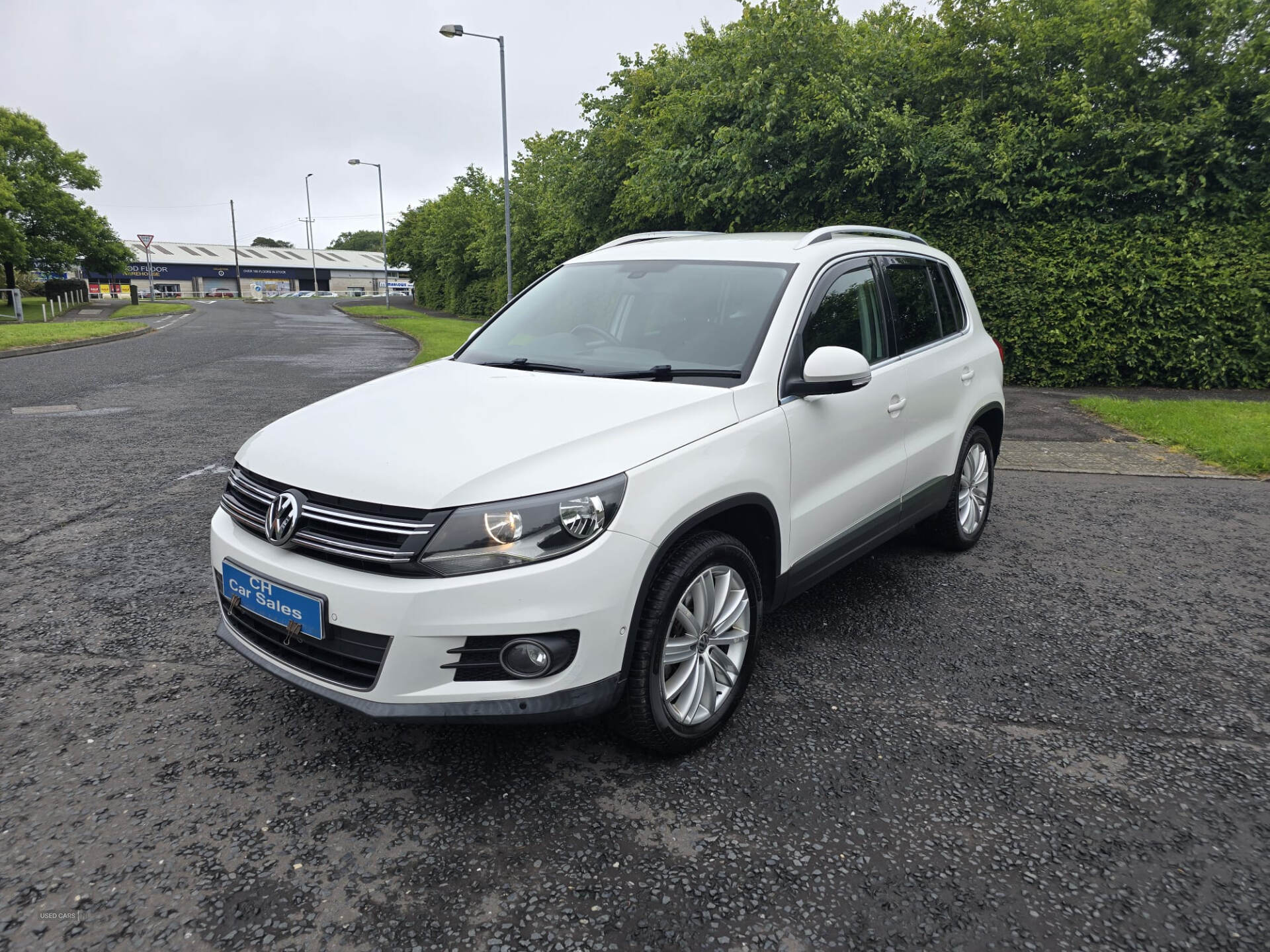 Jul 2013 Volkswagen Tiguan 2.0 TDi BlueMotion Tech SE 5dr