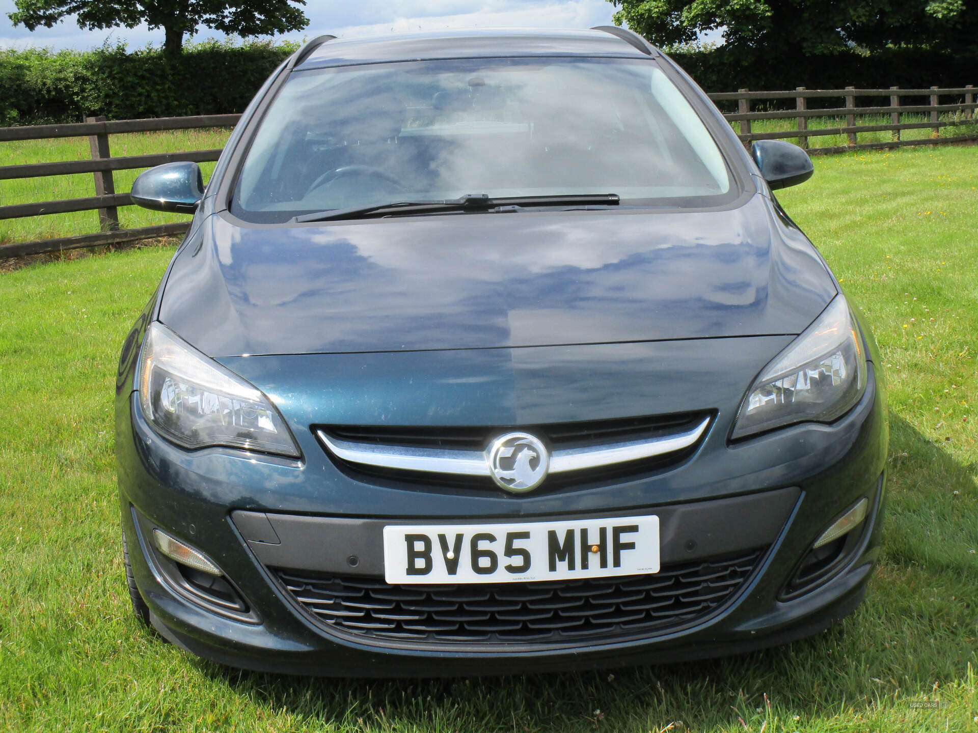 Oct 2015 Vauxhall Astra 1.6 CDTi 16V ecoFLEX Tech Line 5dr