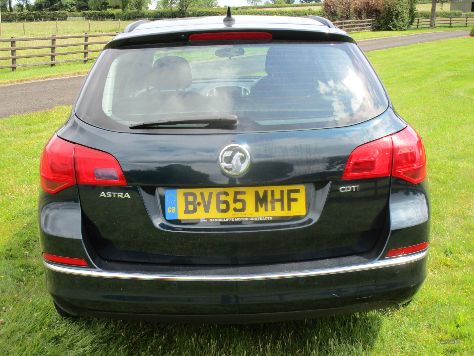 Oct 2015 Vauxhall Astra 1.6 CDTi 16V ecoFLEX Tech Line 5dr