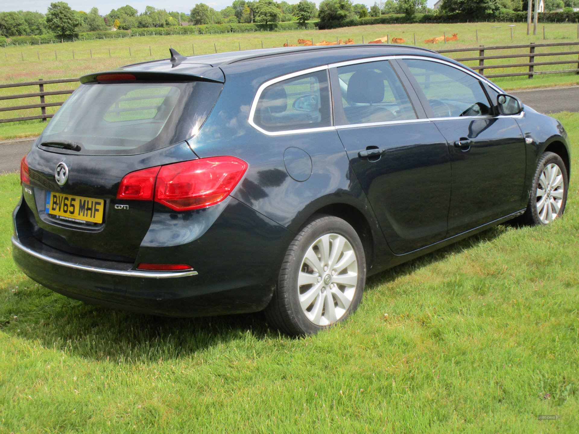 Oct 2015 Vauxhall Astra 1.6 CDTi 16V ecoFLEX Tech Line 5dr