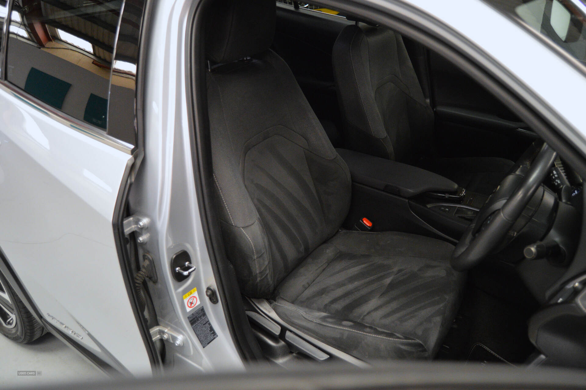 Nov 2019 Lexus UX 250h 2.0 5dr CVT [without Nav]