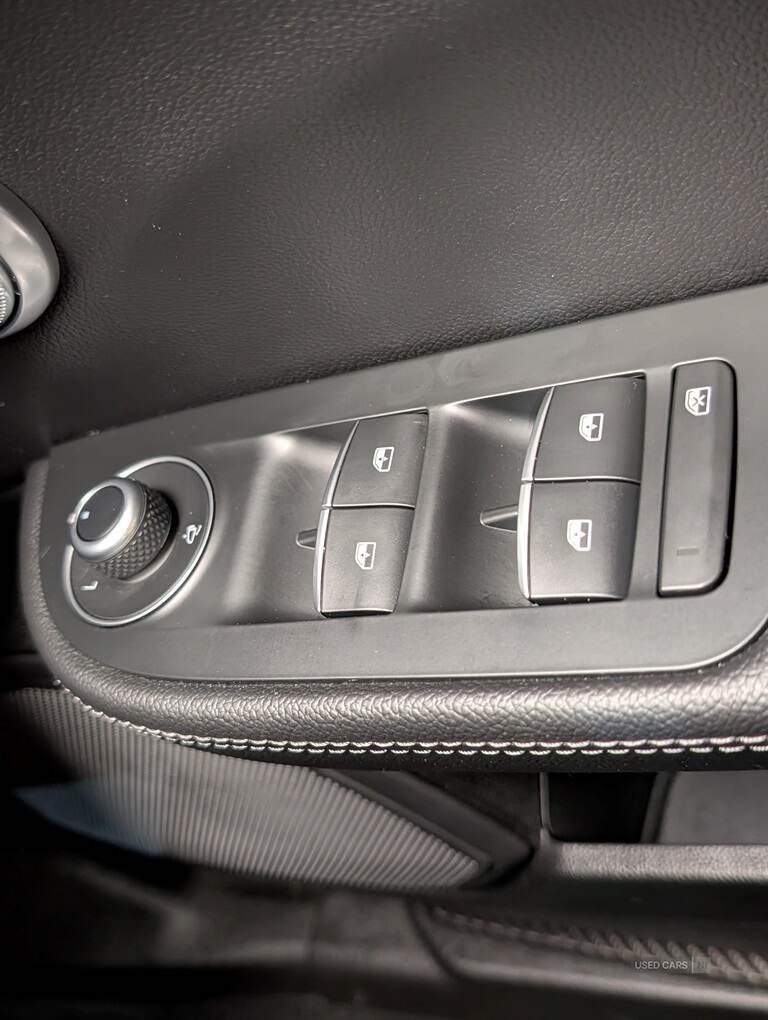 Jun 2024 Alfa Romeo Giulia 2.9 V6 BiTurbo Quadrifoglio 4dr Auto