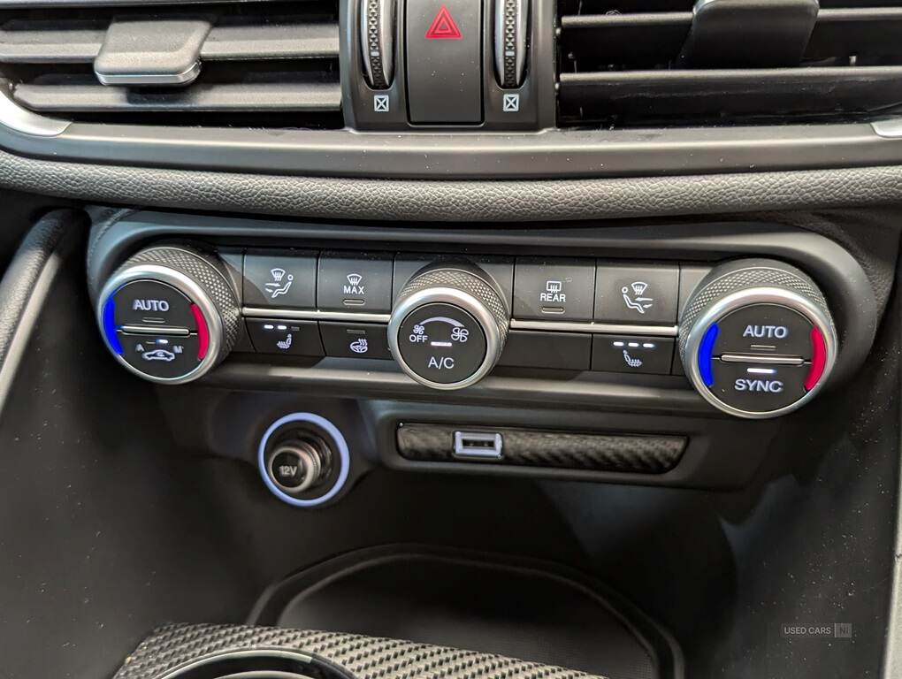 Jun 2024 Alfa Romeo Giulia 2.9 V6 BiTurbo Quadrifoglio 4dr Auto