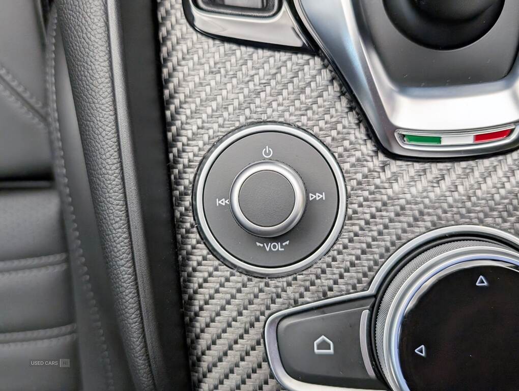 Jun 2024 Alfa Romeo Giulia 2.9 V6 BiTurbo Quadrifoglio 4dr Auto