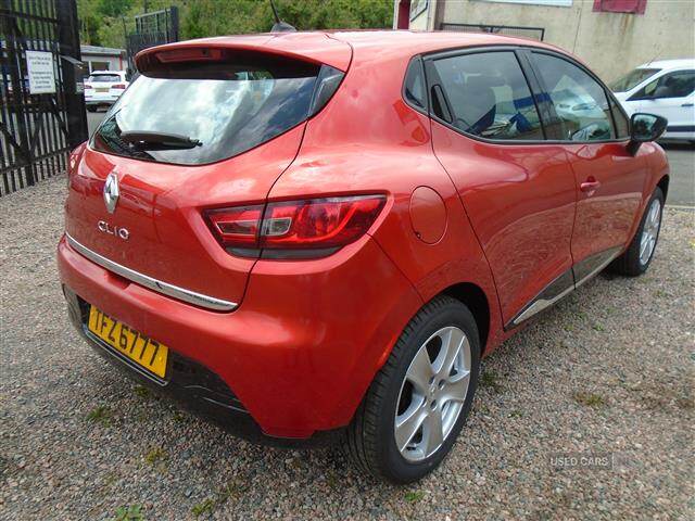 Jun 2014 Renault Clio 1.2 16V Dynamique MediaNav 5dr