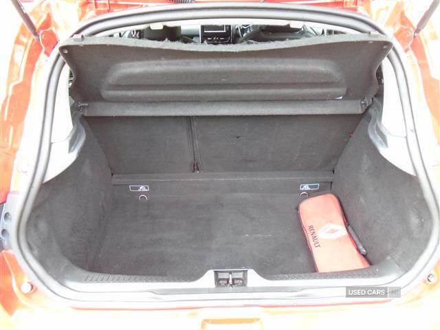 Jun 2014 Renault Clio 1.2 16V Dynamique MediaNav 5dr