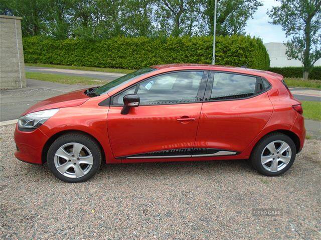 Jun 2014 Renault Clio 1.2 16V Dynamique MediaNav 5dr