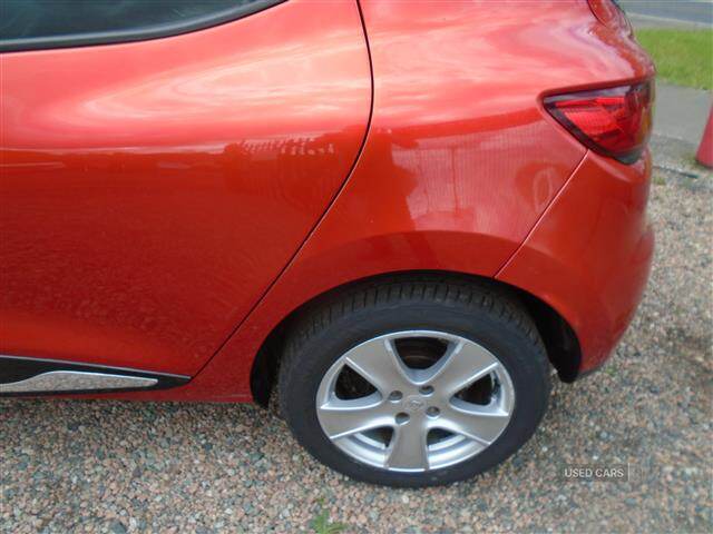 Jun 2014 Renault Clio 1.2 16V Dynamique MediaNav 5dr
