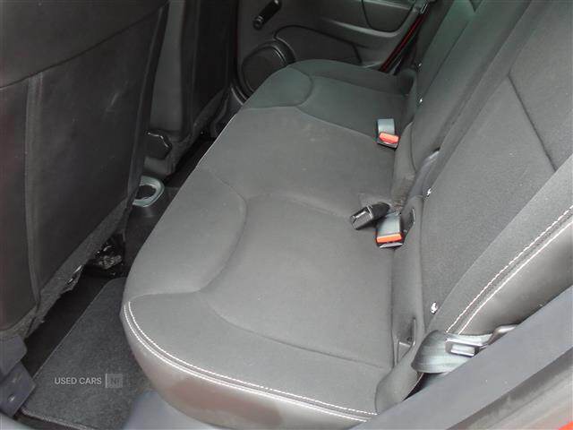 Jun 2014 Renault Clio 1.2 16V Dynamique MediaNav 5dr