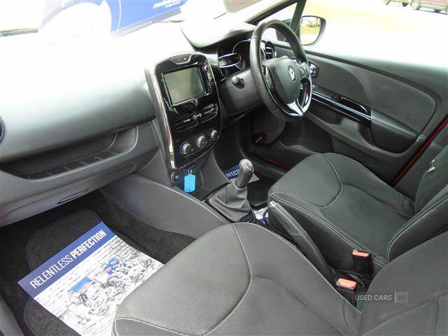 Jun 2014 Renault Clio 1.2 16V Dynamique MediaNav 5dr