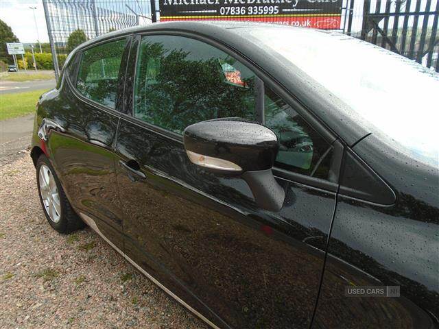Nov 2013 Renault Clio 0.9 TCE 90 Dynamique MediaNav Energy 5dr