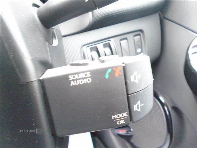 Nov 2013 Renault Clio 0.9 TCE 90 Dynamique MediaNav Energy 5dr