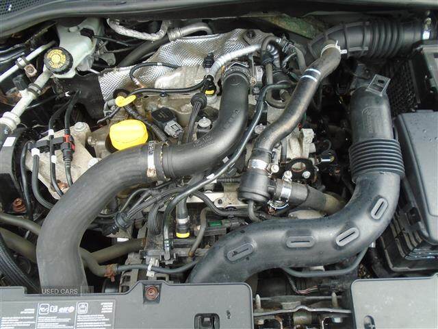Nov 2013 Renault Clio 0.9 TCE 90 Dynamique MediaNav Energy 5dr