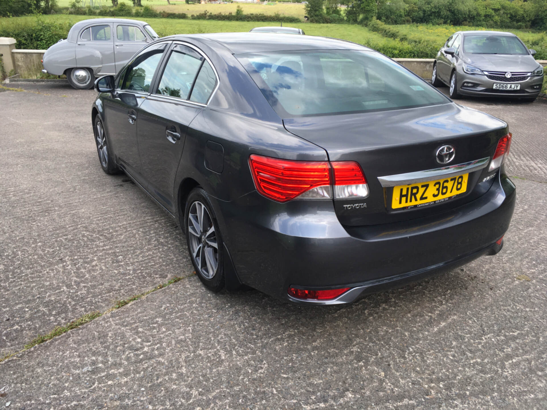 May 2013 Toyota Avensis 2.0 D-4D Icon 4dr