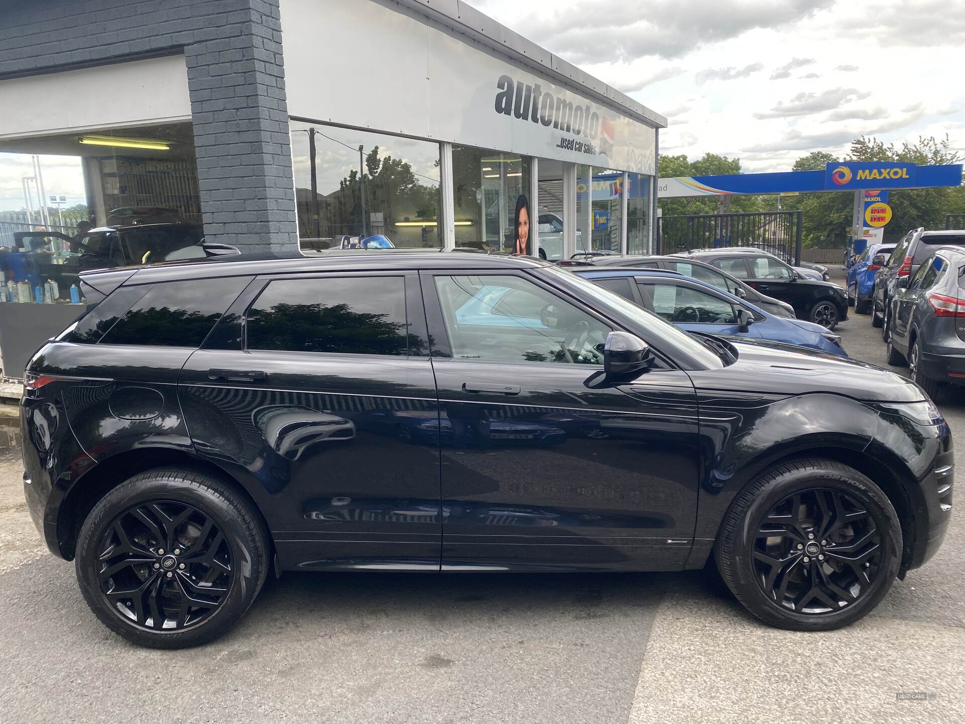 Mar 2020 Land Rover Range Rover Evoque 2.0 D180 R-Dynamic HSE 5dr Auto