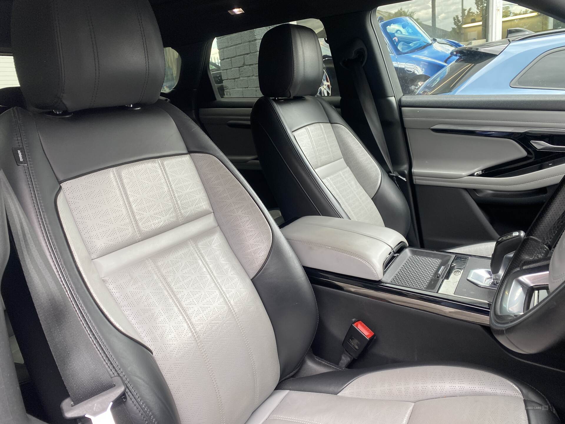 Mar 2020 Land Rover Range Rover Evoque 2.0 D180 R-Dynamic HSE 5dr Auto