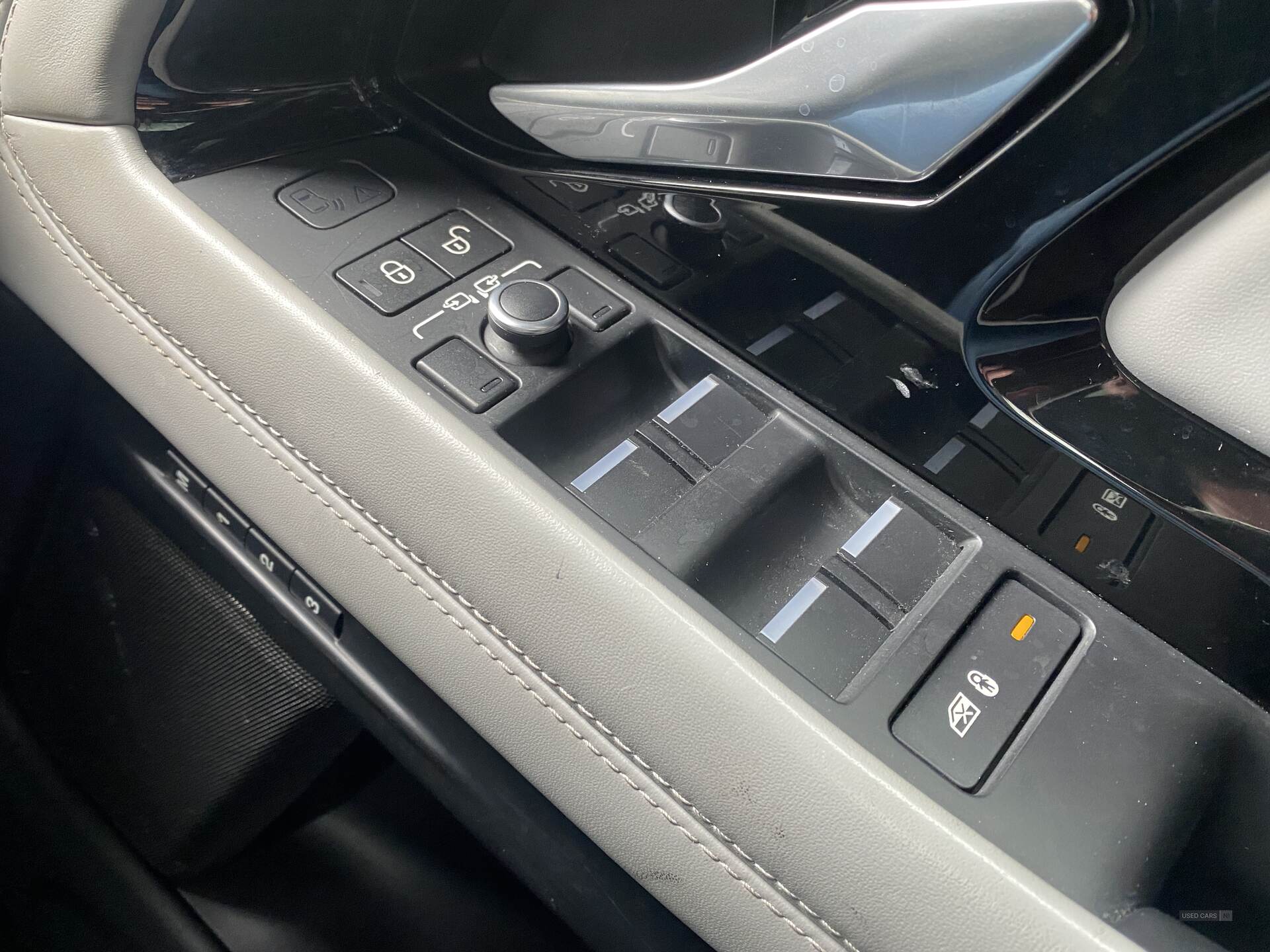 Mar 2020 Land Rover Range Rover Evoque 2.0 D180 R-Dynamic HSE 5dr Auto