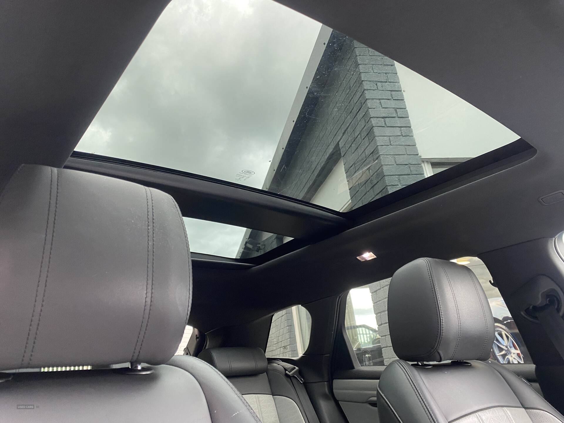 Mar 2020 Land Rover Range Rover Evoque 2.0 D180 R-Dynamic HSE 5dr Auto