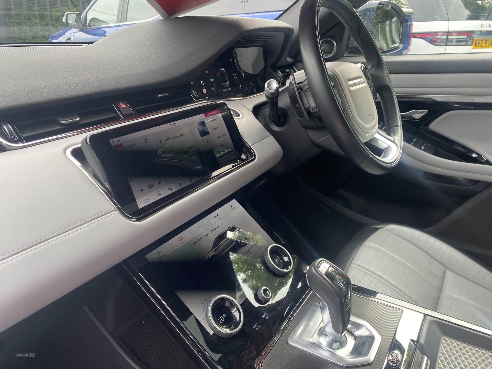 Mar 2020 Land Rover Range Rover Evoque 2.0 D180 R-Dynamic HSE 5dr Auto