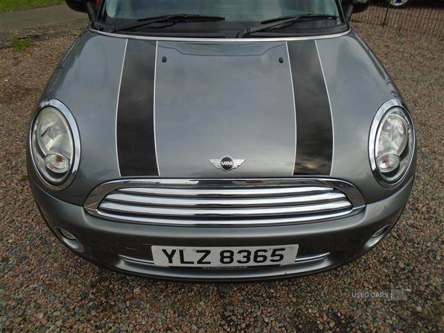 Apr 2010 MINI Hatch 1.6 Cooper Graphite [122] 3dr