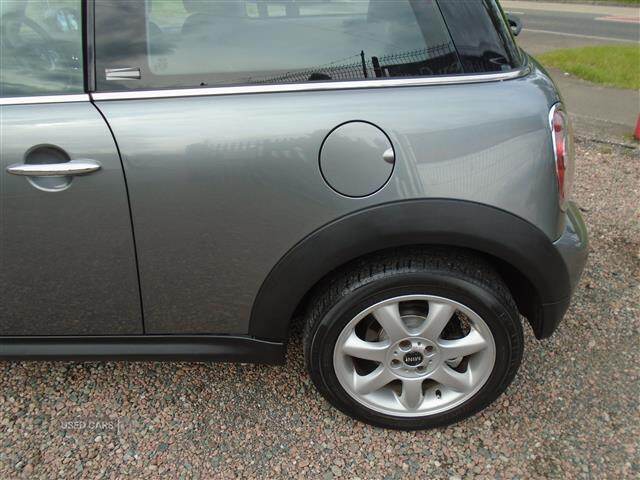 Apr 2010 MINI Hatch 1.6 Cooper Graphite [122] 3dr