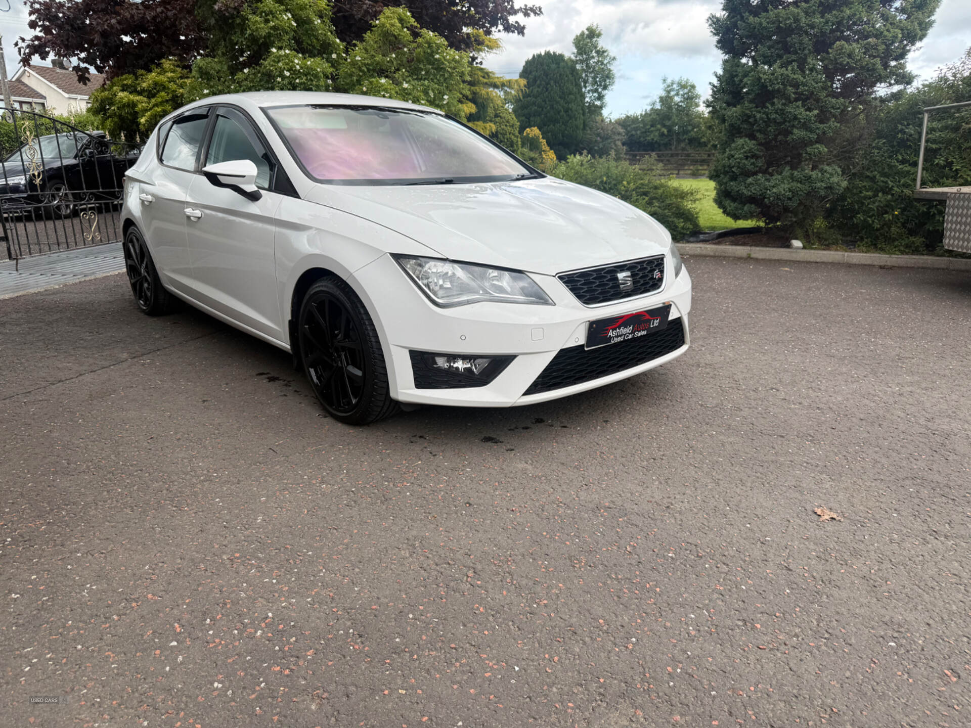 Seat Leon DIESEL HATCHBACK in Down
