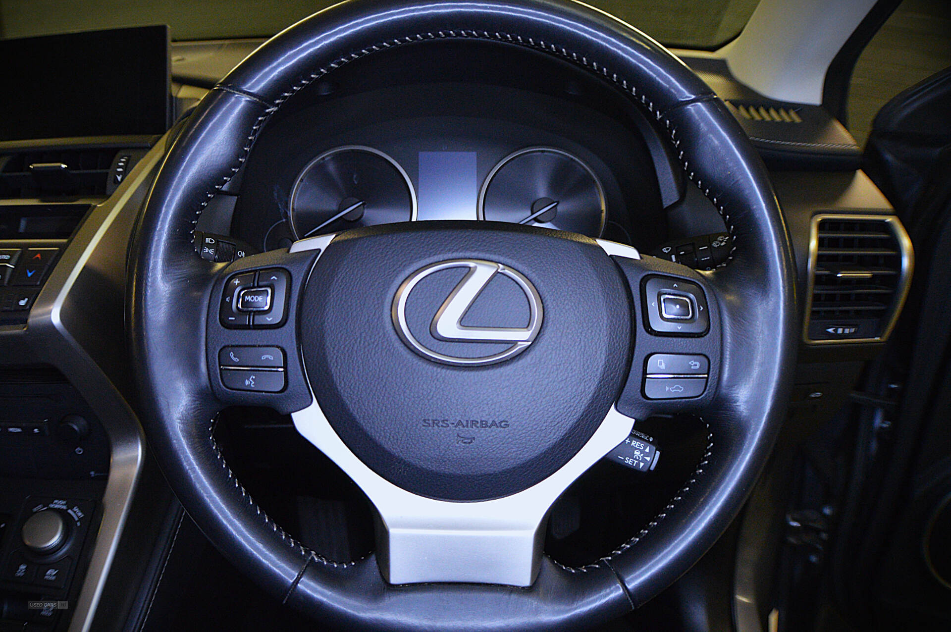 Mar 2017 Lexus NX-Series LUXURY - LEXUS NAV - CONVENIENCE PACK