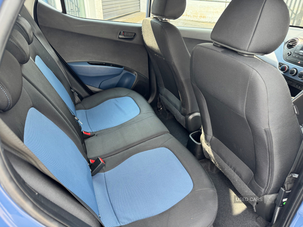 Hyundai i10 HATCHBACK in Down
