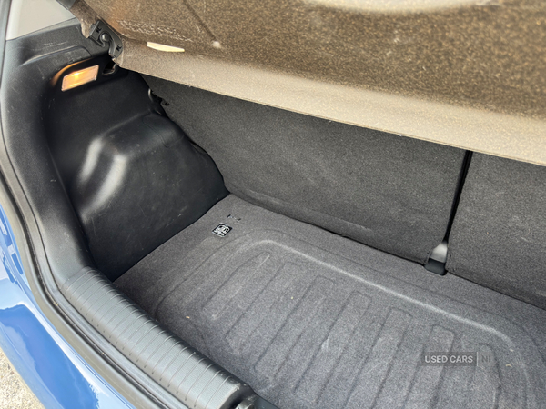 Hyundai i10 HATCHBACK in Down