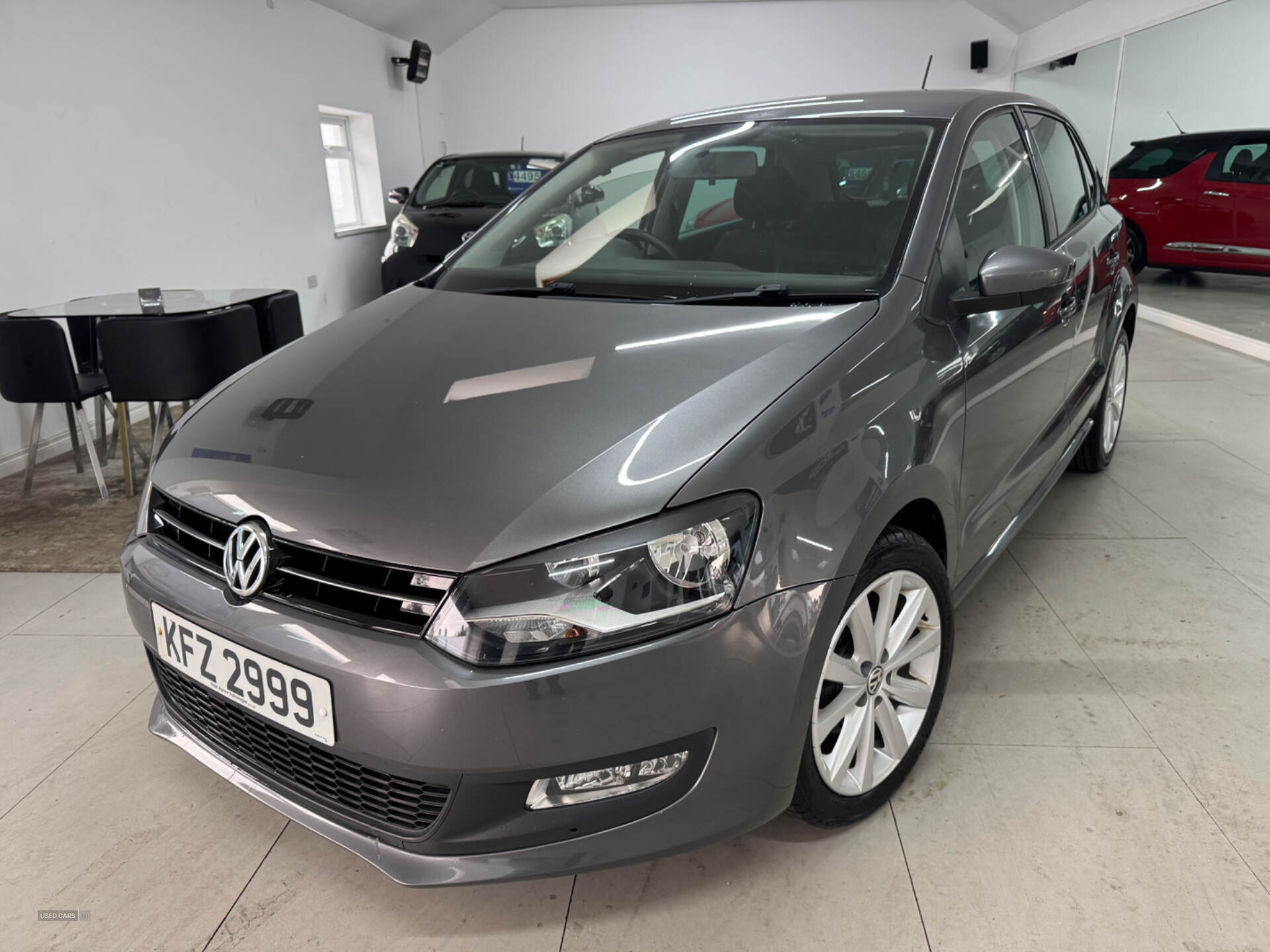 Volkswagen Polo HATCHBACK in Down