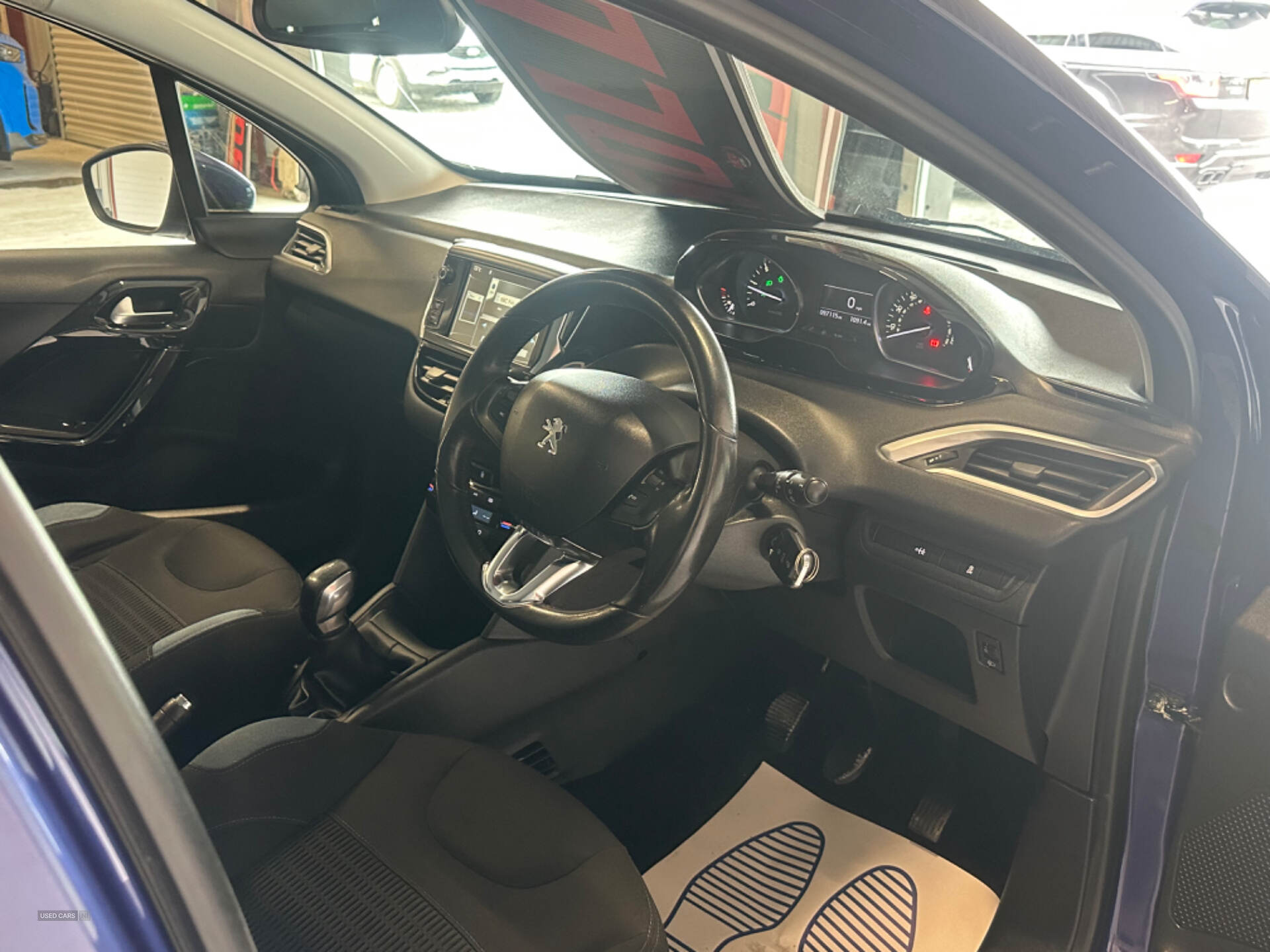 Jun 2014 Peugeot 208 1.4 HDi Allure 5dr