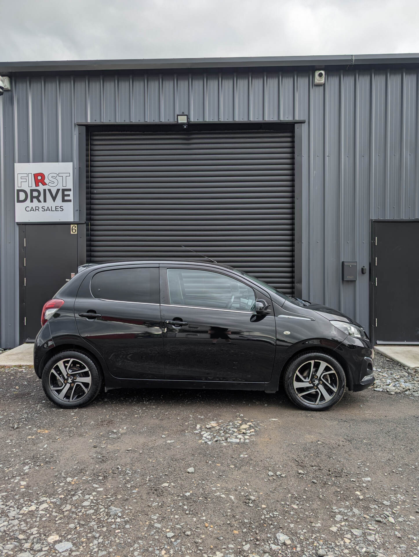 Apr 2016 Peugeot 108 1.2 PureTech Allure 5dr