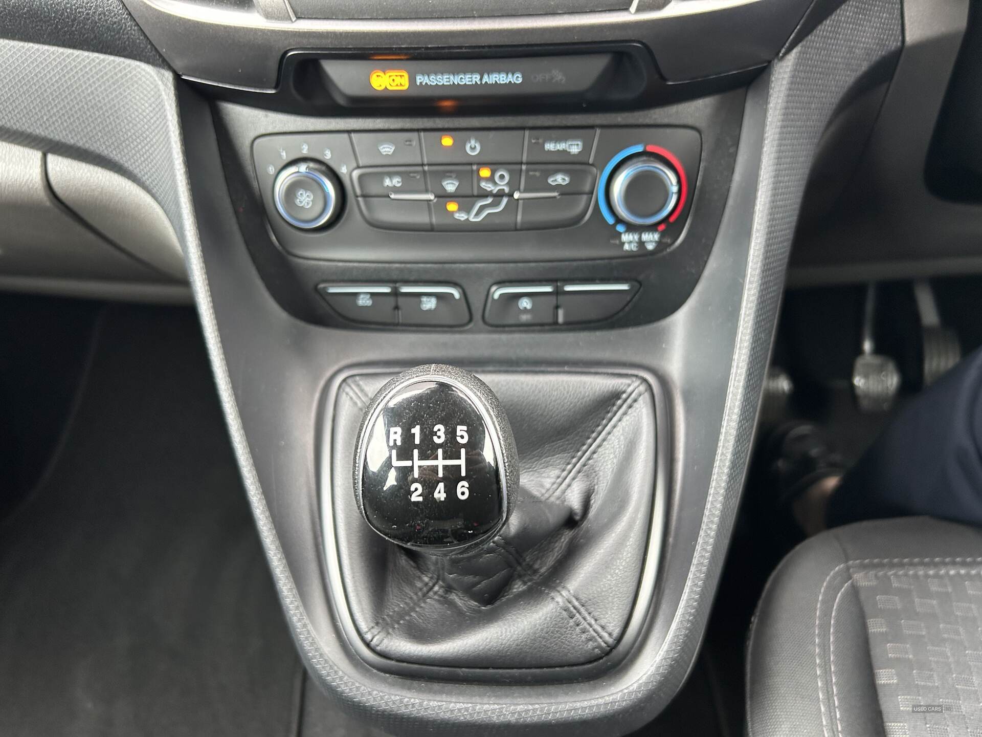 Jun 2022 Ford Grand Tourneo Connect 1.5 EcoBlue Zetec 5dr