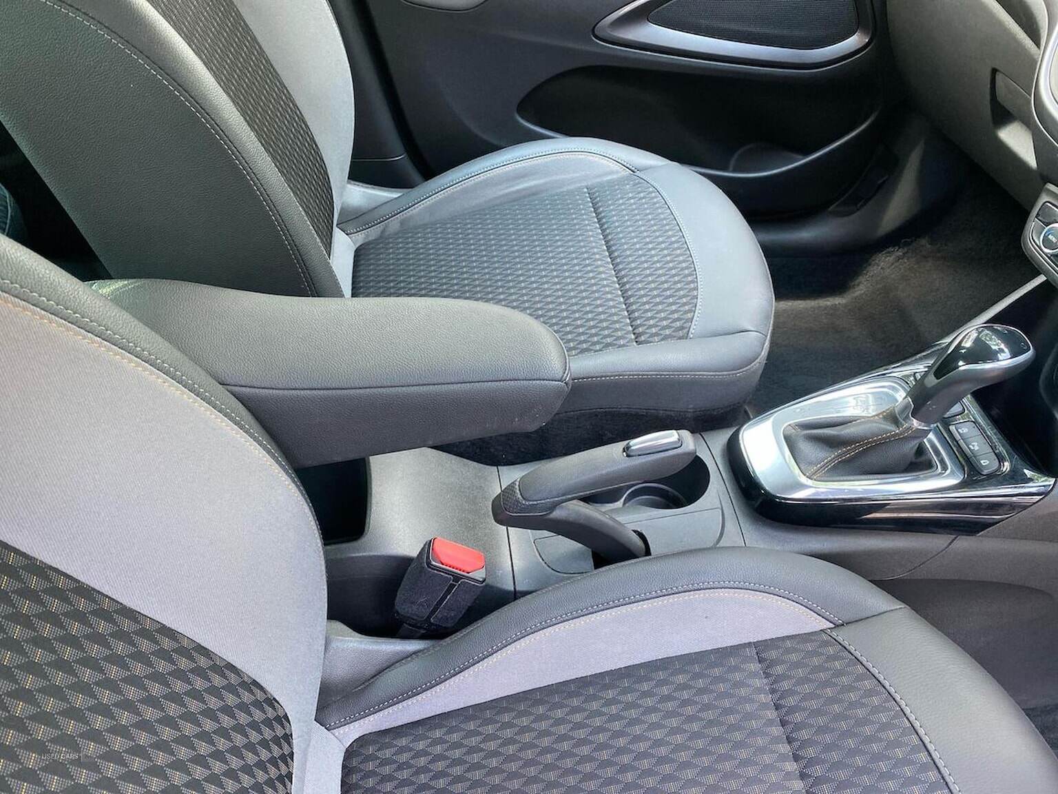 Mar 2019 Vauxhall Crossland X 1.2T [110] Tech Line Nav 5Dr [Start Stop] Auto