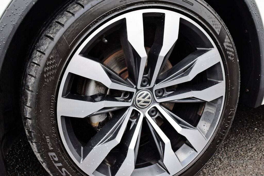 Feb 2018 Volkswagen Tiguan 2.0 TDi 150 4Motion R-Line 5dr DSG