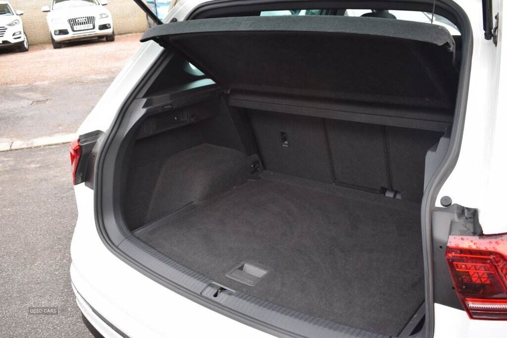 Feb 2018 Volkswagen Tiguan 2.0 TDi 150 4Motion R-Line 5dr DSG