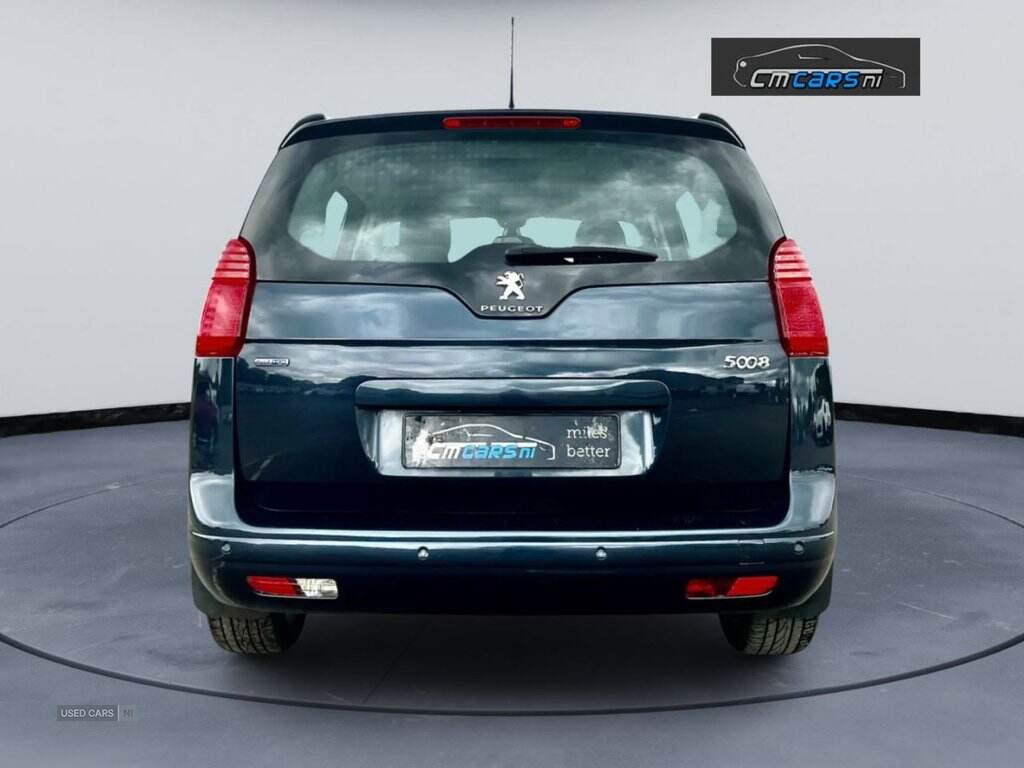 Jan 2016 Peugeot 5008 1.6 BlueHDi 120 Active 5dr