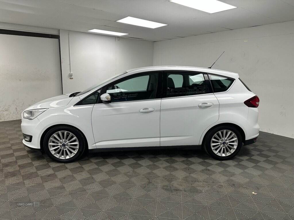 Jan 2017 Ford C-max 1.5 TDCi Titanium 5dr