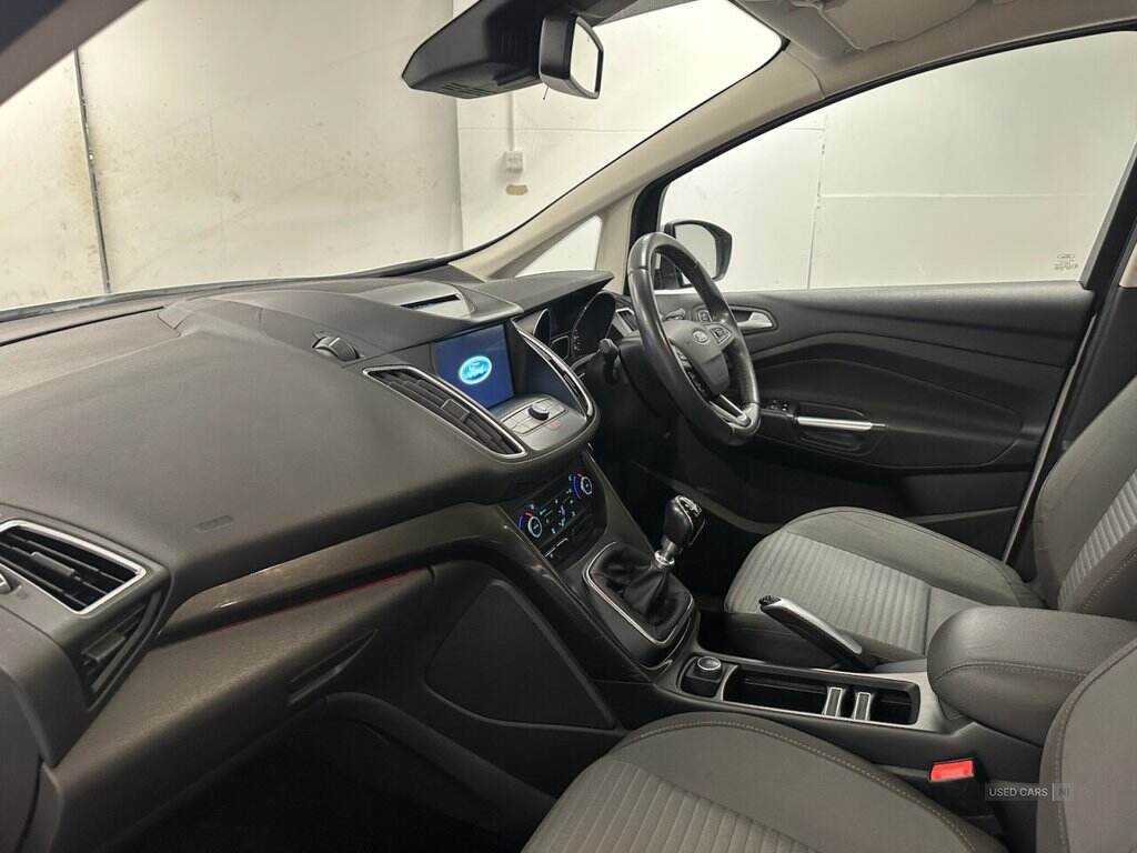 Jan 2017 Ford C-max 1.5 TDCi Titanium 5dr
