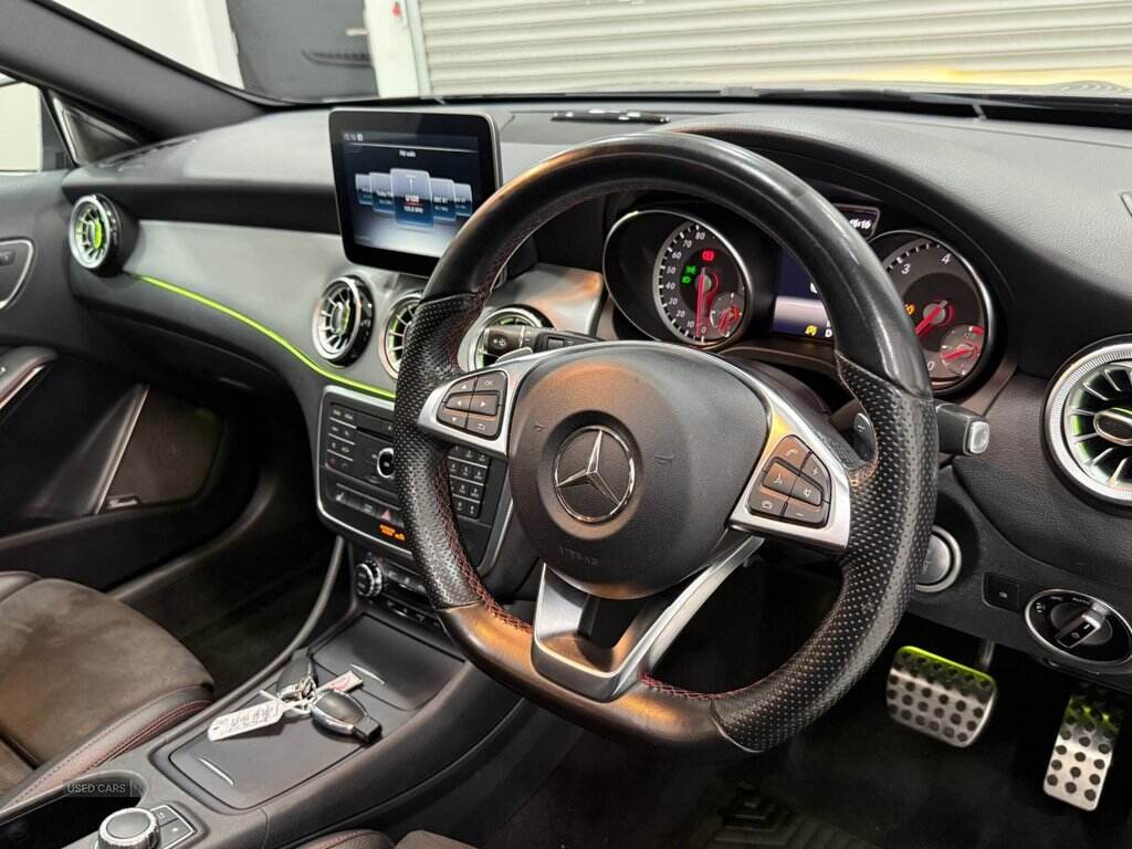 Oct 2016 Mercedes-Benz GLA GLA 200d AMG Line 5dr Auto [Premium Plus]
