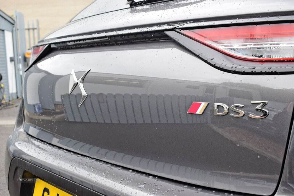  2021 DS AUTOMOBILES DS 3 CROSSBACK 1.2 PureTech Performance Line + Crossback 5dr Petrol EAT8 Euro 6 (s/s) (130 ps) **DIGITAL DASH**