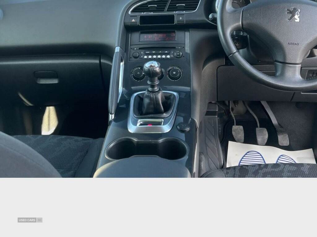 Apr 2013 Peugeot 3008 1.6 HDi Active 5dr