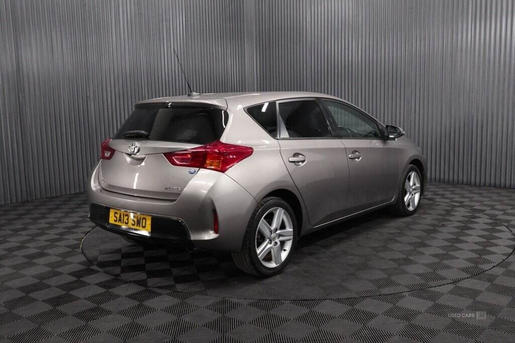 Mar 2013 Toyota Auris 1.6 V-Matic Sport 5dr