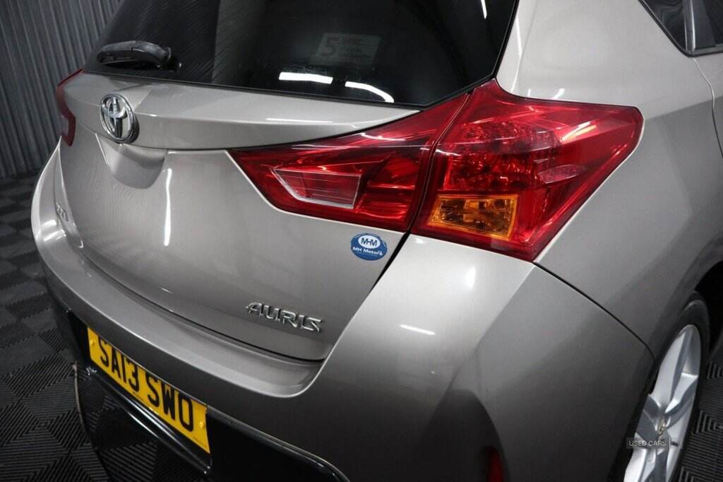 Mar 2013 Toyota Auris 1.6 V-Matic Sport 5dr