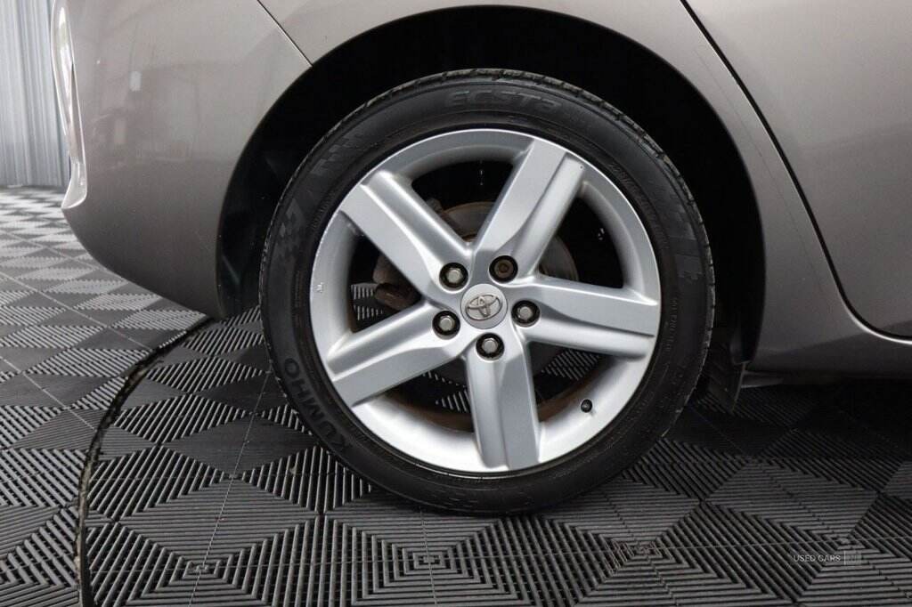 Mar 2013 Toyota Auris 1.6 V-Matic Sport 5dr