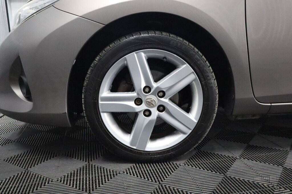 Mar 2013 Toyota Auris 1.6 V-Matic Sport 5dr