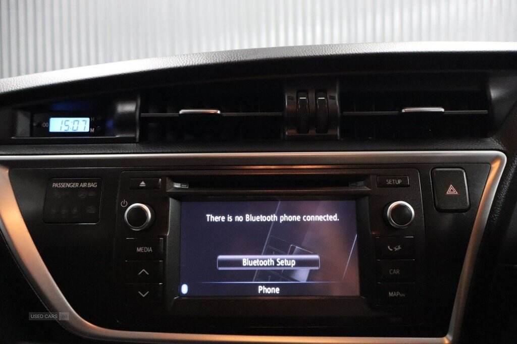 Mar 2013 Toyota Auris 1.6 V-Matic Sport 5dr