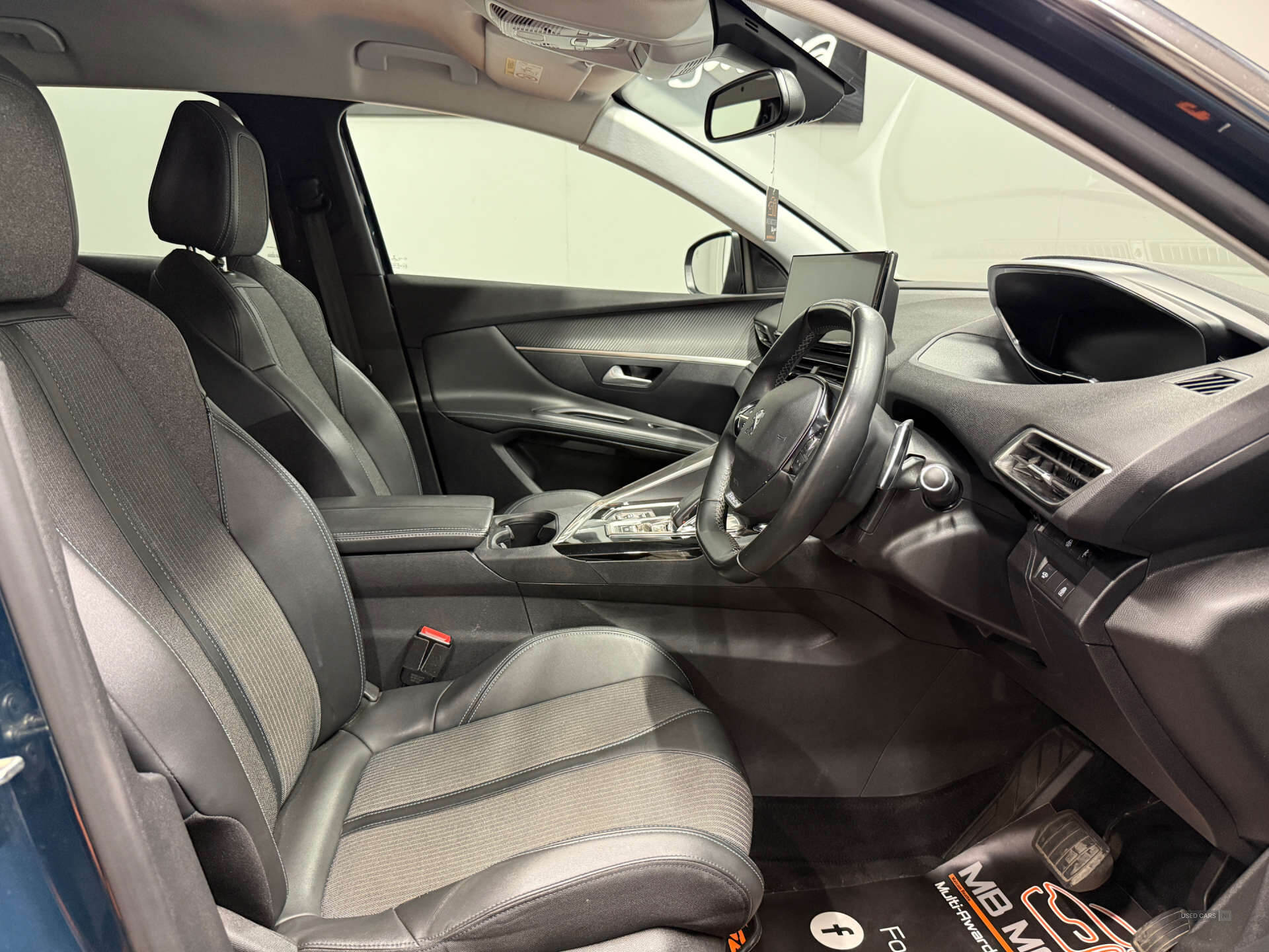 Dec 2020 Peugeot 3008 1.5 BlueHDi Allure 5dr EAT8